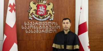 მოსამართლეს ბათუმში სახლი აქვს, მაგრამ მისთვის ბინას მაინც ქირაობენ – ბიუჯეტიდან 43 240 დაიხარჯა