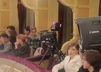 ,, ლამაზი და  სიფრიფანა ეკა მოვიდა მოკრძალებულად…” – რას წერს ლალი მოროშკინა