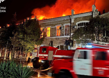 რუსეთი აფხაზეთში ხანძრისგან გადარჩენილი ნამუშევრების აღსადგენად რესტავრატორებს გაგზავნის