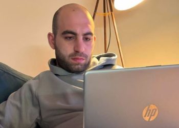 „ბოლო მონაცემებით, აცვია შავი ჰუდი და აღარ არის ძაღლთან ერთად“ – თბილისში გაუჩინარებულ ბიჭს ისევ ეძებენ