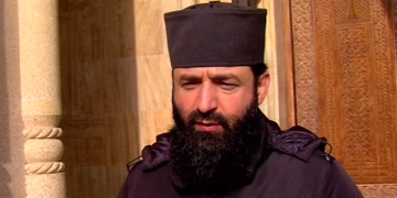 “ეკლესია არის ხალხი… რომ ცოდნოდათ, რომ ხატზე სტალინი იყო მიხატული, აუცილებლად თავიდანვე შეიტანდნენ შენიშვნას” – სამების იღუმენი