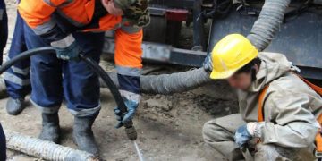 კანალიზაციის სისტემის გაწმენდის ორი მეთოდი – რა შემთხვევაში რჩები მოგებული?