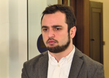 „ასე თუ არ მოხდება, მაშინ ადამიანი ვეღარ გამოიყენებს უძრავ ქონებას სესხის ასაღებად და მოუწევს გაყიდვა“ – ოთო კახიძე