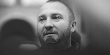 “ეკლესია არის ხალხი… რომ ცოდნოდათ, რომ ხატზე სტალინი იყო მიხატული, აუცილებლად თავიდანვე შეიტანდნენ შენიშვნას” – სამების იღუმენი