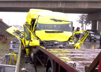 მგზავრებით სავსე მიკროავტობუსის და ტრაილერის შეჯახება – არის მსხვერპლი