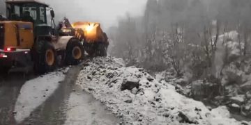 “ქვებს ააფეთქებენ, გადაყრიან და მორჩება” – რას ამბობს სვანეთის გზაზე მესტიის მერი