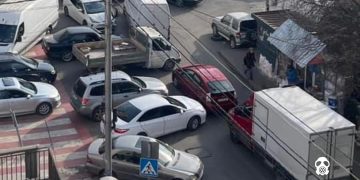 “დიდუბე გააჩერეს! საპატრულო პოლიცია ხელფასს რაში იღებს? ერთი ჩასასვლელი დაგეტოვებინათ!” – “ჩემი ქალაქი მკლავს”