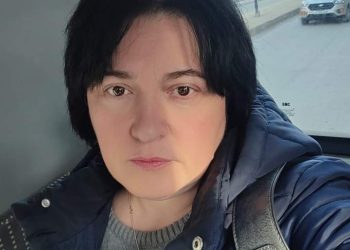 “ამ დროს შხუილით იღება კი არადა, შემოინგრევა საკლასო ოთახის კარი და…” – მაკა სახურია