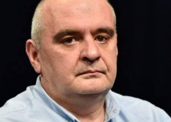 ,,რამდენიმე დღეა ვაპირებ დავწერო ეს სტატუსი, თავს ვიკავებდი, მაგრამ…” – ზურა სიხარულიძე