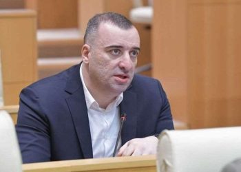 ნავალნი რუსეთში დაბრუნდა საჯაროდ, სააკაშვილი შემოიპარა ქურდულად – ერთი ნამდვილად იყო პოლიტპატიმარი, მეორე ნამდვილად არის კრიმინალი – რატი იონათამიშვილი