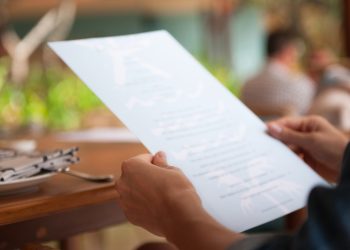 კვების ობიექტებმა მენიუში ფასი გადასახადების ჩათვლით უნდა მიუთითონ