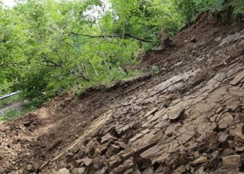 ქუთაისი-ბაღდათი-აბასთუმანი-ბენარას გზაზე დიდი მოცულობის მეწყერი ჩამოწვა – დეტალები