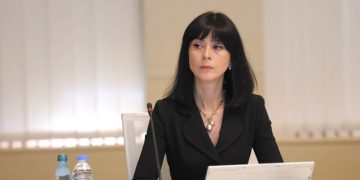 პოლიტიკა და პოლიტიკური რეკლამები – იცის, თუ არა, მინისტრმა, სახელმწიფო პოლიტიკის განმარტება?