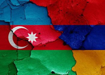აზერბაიჯანი და სომხეთი ერთმანეთს ცეცხლის გახსნაში ადანაშაულებენ და დაღუპულებისა და დაჭრილების შესახებ იუწყებიან