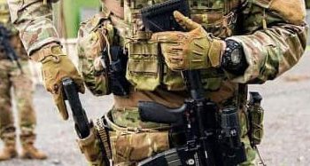 ძალადობდა მეუღლეზე, ემუქრებოდა მოკვლით – ოჯახური ძალადობისთვის შსს–ს სპეცრაზმელს ბრალი წარედგინა