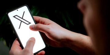 X-ი ტერორისტებს სააბონენტო სარგებლებს აწვდის – Tech Transparency Project