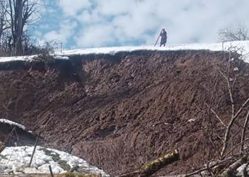 მეწყერი აჭარაში  – ჩახერგილია გზა ღორჯომის ხეობის სოფლებისთვის – ფოტოები