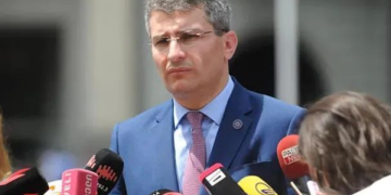 „ნაციონალურ მოძრაობასთან“ როდის შევთანხმდებით, იცით?“ – რას ამბობს მამუკა მდინარაძე