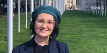 “ქალები, რომლებიც ჩვენს ზურგს ამაგრებენ და არასოდეს ჩანან, იმსახურებენ მადლიერებას და აღიარებას” – ანა არგანაშვილი