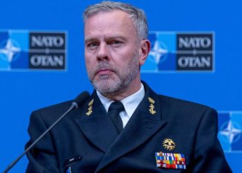 უკრაინას მხოლოდ ყუმბარები არა, ადამიანები სჭირდება – ეს მობილიზაციას ნიშნავს – ნატო-ს სამხედრო კომიტეტის ხელმძღვანელი