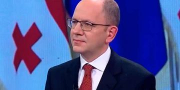 „აგენტოკრატიის წარმომადგენელმა, სალომე ზურაბიშვილმა იმდენი მოახერხა, რომ თითით საჩვენებელ დასაცინ ფიგურად იქცა“ – გია აბაშიძე