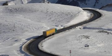 გუდაური(ფოსტა)-კობის გზაზე მისაბმელიანი და ნახევრადმისაბმელიანი ტრანსპორტის მოძრაობა აღდგა