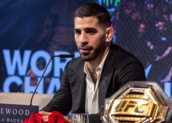 ილია თოფურია საქართველოში დღეს ჩამოვა