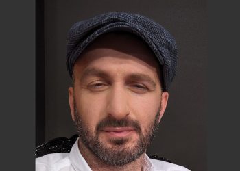 “მე ველოსიპედს ვეფერებოდი, ერთი კაცი კოჭლ ძაღლს და ერთი მთვრალი კაცი კიდევ ბოძს, რომელსაც მაშინ სტოლბა ერქვა”– კეკელიძე