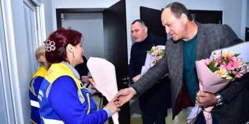 ლანჩხუთის მერმა სამედიცინო სფეროს წარმომადგენლებს პირადად მიულოცა 8 მარტი – ფოტოები