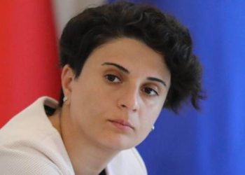 “ყვავილები გვიყვარს, მაგრამ…” – მეზვრიშვილი