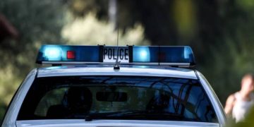 19 წლის ქართველს, რომელმაც ათენის სკოლაში მოსწავლე და დირექტორი დაჭრა, წინასწარი პატიმრობა შეეფარდა