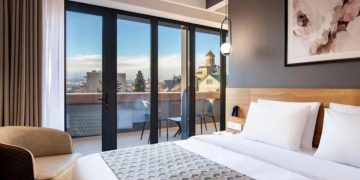 “ამ ეტაპზე, რუსი ტურისტების თბილისის სასტუმროებში განთავსება ისტორიულ მინიმუმზეა” – ასოციაცია