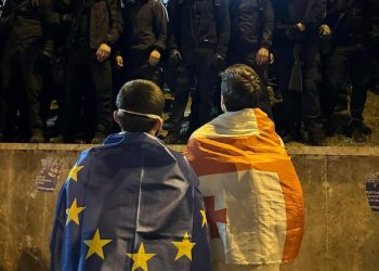 ფოტოები 16 აპრილის აქციიდან