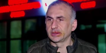 “ანჯელინა ჯოლის ტუჩიც მოვიპოვე ბრძოლით” – ალეკო ელისაშვილის თქმით, მას პოლიციელები ფიზიკურად გაუსწორდნენ