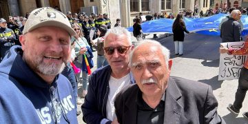 ,,გურჯაანიდან ჩამოვედი, საბჭოთა კავშირი რომ დაინგრა, ლენინის ძეგლი მე ჩამოვაგდე გურჯაანშიო – ზურაბ ჯაფარიძე აქციიდან ფოტოს აქვეყნებს