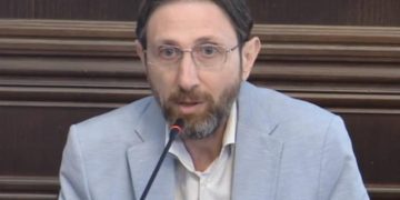 ,, ჩვენს თაღლითს ვერავინ შეედრება, 12 წლის შემდეგ, ხალხს ისევ ნაცების გასამართლებას ჰპირდება” – ზვიად ტომარაძე