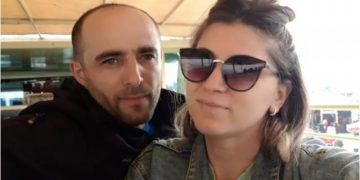 გაირკვა კაცის ვინაობა, რომელმაც ცოლი მოტყუებით სახლიდან წაიყვანა, ყელი გამოჭრა და ხევში გადააგდო – ცნობილი გახდა სასტიკი ანგარიშსწორების მიზეზიც