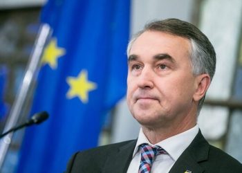 “საქართველო ლამისაა უკან სსრკ-ში დაბრუნდეს” – აუსტრევიჩუსი