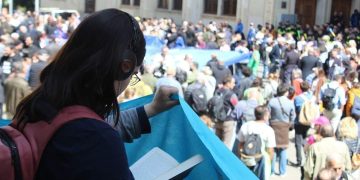 მსვლელობა ევროკავშირის ოფისისკენ – ახალგაზრდებმა რუსთაველი დღესაც გადაკეტეს