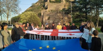 “ამ ქალაქს რუსეთი ბომბავდა” – აქცია გორში