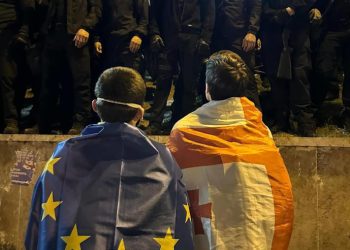 სასტიკად ნაცემი სკოლის მოსწავლეები – ბლაგვი საგნით სცემეს, სავარაუდოდ, შემდეგ კი დააკავეს – ადვოკატი