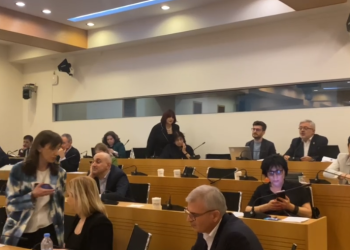 დავით უსუფაშვილმა კომიტეტი პროტესტის ნიშნად დატოვა