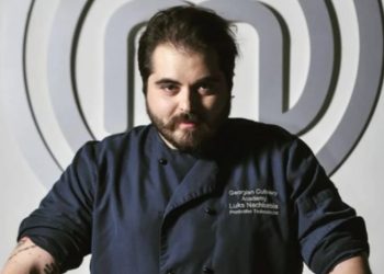 „ვიცი რომ ადგილების, პოზიციების და მიღწეულის დაკარგვის გეშინიათ… მარა არ ღირს არაფერი არაფრად თუ სწორ მხარეს არ დგეხარ…“ – ლუკა ნაჭყებია