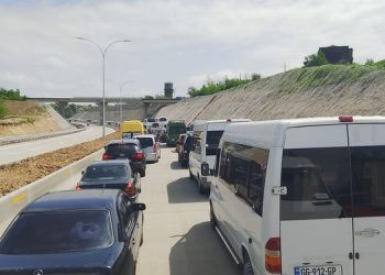 „უხარიათ, რამხელა საცობი შევქმენით, ანუ ბევრნი მოვდივართო, არადა, საწორედ ეგ მეტყველებს თქვენს საწინააღმდეგოდ“ – მერაბ მეტრეველი