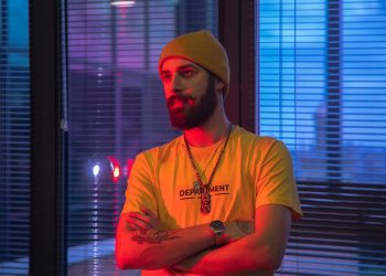 “ყველაფერ იმის დედა ვატირე რაც გვაახლოებს რუსეთთან და გვაშორებს ევროპისგან” – “საეჭვო კაცი”