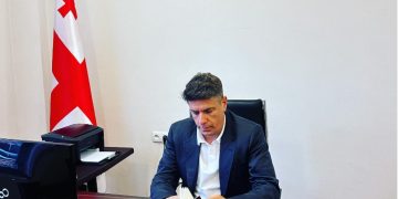 კანონს მიიღებენ, მადამ პრეზიდენტის ვეტო ვერ შეაჩერებს – გავრილოვის და ოცნების მეგობარი მამუკა ფიფია