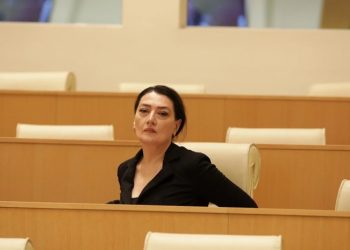 „ბავშვებს დაშლით? – დედა გეტირებათ! ხომ ჩემზე უკეთ იცით?!“ – თაკო ჩარკვიანი