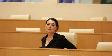 „ბავშვებს დაშლით? – დედა გეტირებათ! ხომ ჩემზე უკეთ იცით?!“ – თაკო ჩარკვიანი