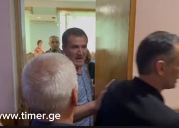 ჩხუბი და დაპირისპირება წალენჯიხის საკრებულოში – ვიდეო