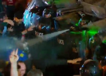 სპეცრაზმელებმა წიწაკის სპრეი გაუშვეს